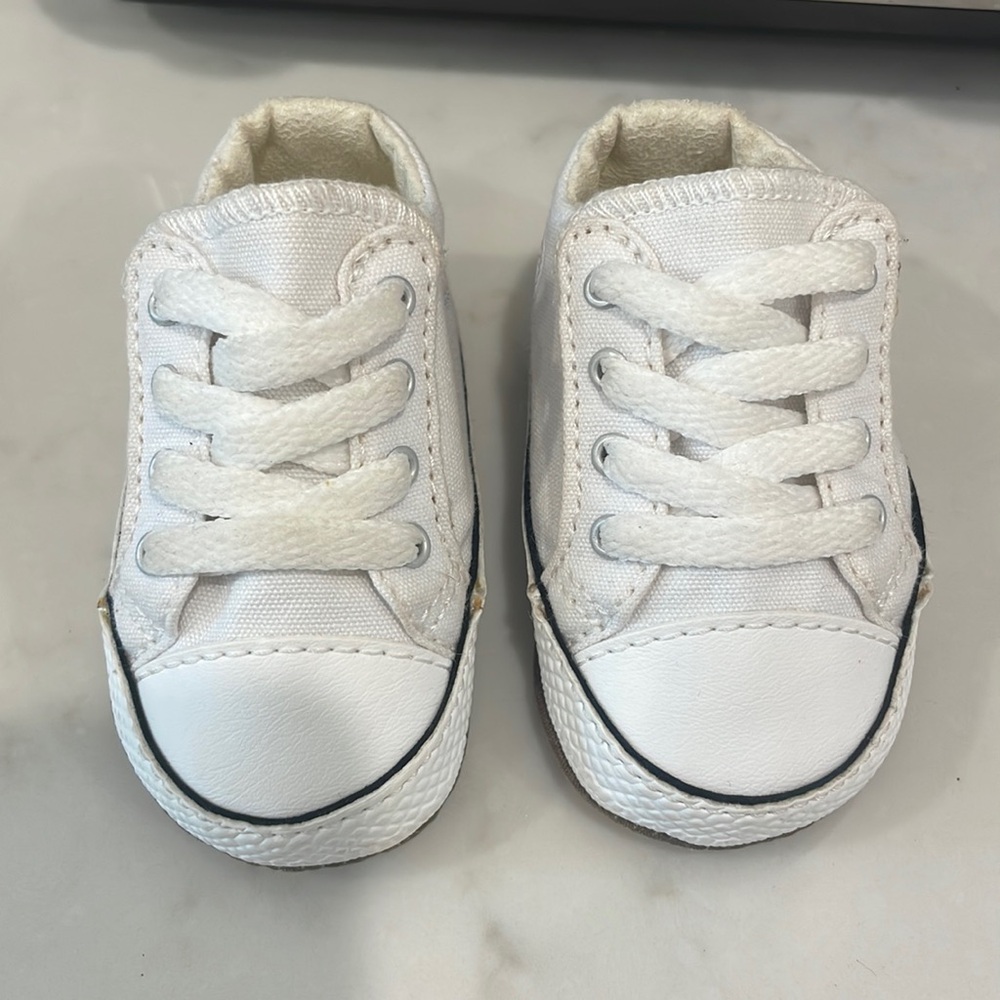Converse crib shoes